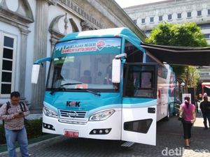 Bus KPK Sambangi Ganjar Pranowo di Balai Kota Semarang, Ada Apa? Bus KPK Sambangi Ganjar Pranowo di Balai Kota Semarang, Ada Apa?