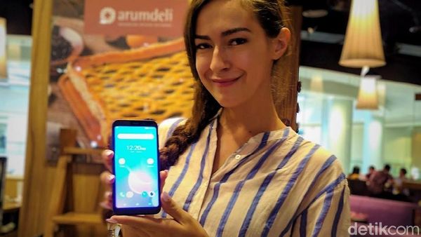 Unboxing Meizu C9, Ponsel Entry Level di Bawah Rp 1,5 Juta