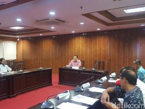 Tempat Pelayanan Publik Diminta Pakai Bahasa Indonesia yang Benar