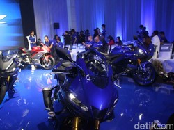 Yamaha R25 Terinspirasi dari Tunggangan Rossi dan Vinales