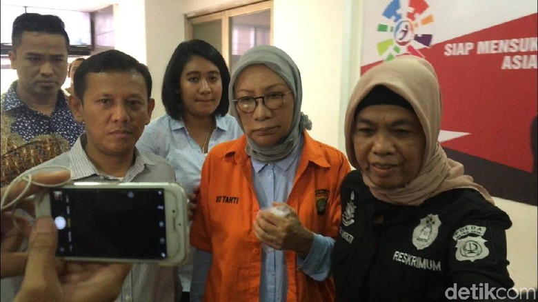 Ketika Perjuangan Ratna Sarumpaet Jadi Tahanan Kota Ditolak Polisi Sungguh Tragis Nasibmu Mbah Perjuangan Ratna Sarumpaet Jadi Tahanan Kota Ditolak Polisi