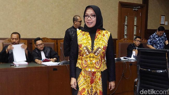 Berita Kode 'Buah' Tanda Terima Uang untuk Eni Saragih dari Pengusaha Senin 20 Mei 2019 Berita Kode 'Buah' Tanda Terima Uang untuk Eni Saragih dari Pengusaha Senin 20 Mei 2019