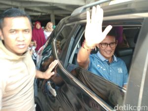 Kritik Harga Premium Batal Naik, Sandi: Jangan karena Musim Politik Kritik Harga Premium Batal Naik, Sandi: Jangan karena Musim Politik