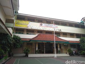 SMA 87 Siap Terima Kembali Guru Nelty Bila Dinyatakan Tak Bersalah SMA 87 Siap Terima Kembali Guru Nelty Bila Dinyatakan Tak Bersalah