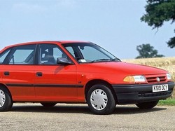 Mobil Pertama Khabib dan McGregor Sama-sama Murah