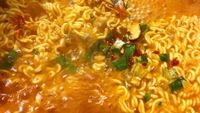 Semangat! Awali Hari Jumat dengan Sarapan Ramyun yang Pedas Nikmat