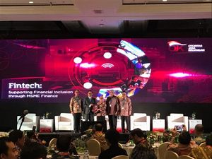 OJK Andalkan Fintech Kelola UMKM dan Keuangan Syariah
