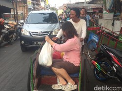 Sambut Rencana Anies, Ini Harapan Pebecak Pasar Enjo Matraman