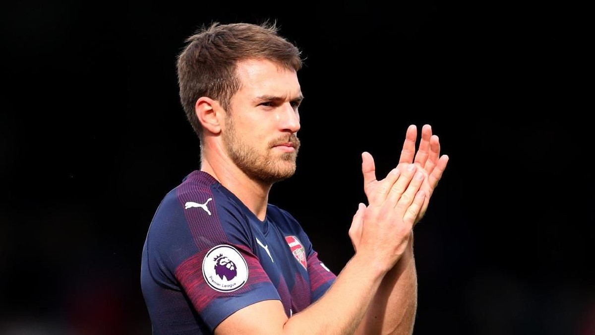 Aaron Ramsey didukung pindah ke Manchester United. (Foto: Catherine Ivill/Getty Images)