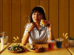 Main-main ke Taman Bunga Matahari dan Mencicipi Teh Ajaib