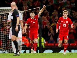 Sam Vokes mencetak gol hiburan pada menit ke-89. Spanyol menang dengan margin 8 gol. (Foto: Andrew Couldridge/Action Images via Reuters)