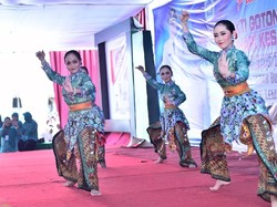 Tari Ungkapan Rasa Syukur Petani Lamongan Nomor Satu Tingkat Provinsi