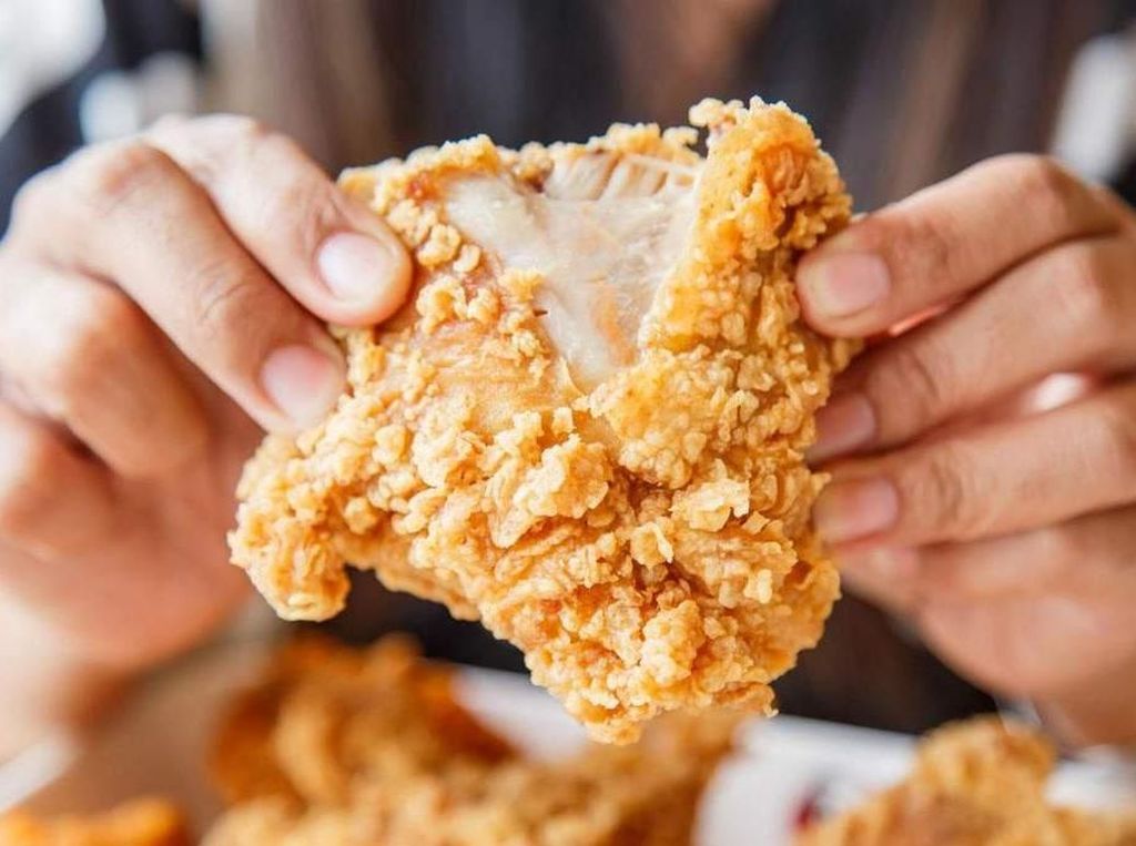 Ini 5 Alasan Kenapa Ayam Goreng KFC Renyah dan Bikin Nagih Ini 5 Alasan Kenapa Ayam Goreng KFC Renyah dan Bikin Nagih