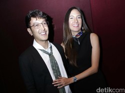 Jatuh ke Pelukan Berondong, Pernikahan 5 Artis Ini Harmonis