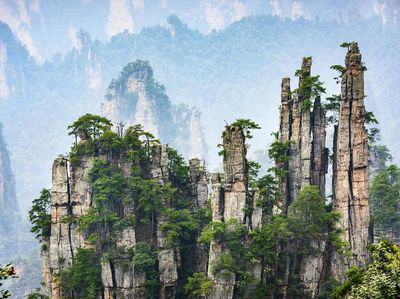 Foto: Fenomena Gunung Melayang di China