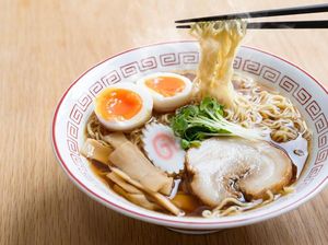 Slurp! 20 Tempat Ini Punya Ramen Mulur Berkuah Kental yang Gurih Sedap
