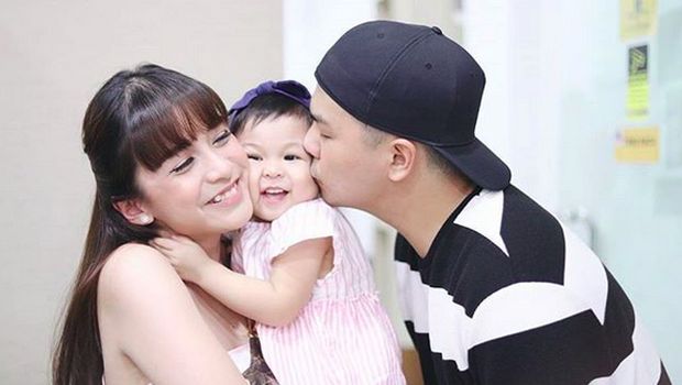 Chelsea Olivia, Nastusha, dan Glenn Alinskie/ 
