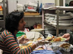 Sudah 30 Tahun Dapur Ini Beri Makan Gelandangan Kota Sydney