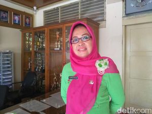 Guru Nelty Masih Diperiksa Disdik, Pelapor Menghilang Guru Nelty Masih Diperiksa Disdik, Pelapor Menghilang
