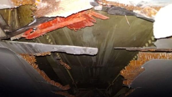 Ini Pesawat Air India yang Tercabik Usai Serempet Tembok Bandara