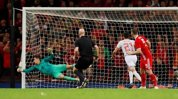 Timnas Spanyol menang 4-1 atas Wales.