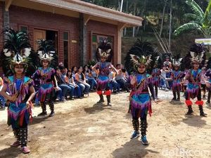 Foto: Uniknya Desa Menari di Semarang