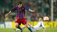 Barcelona tak diragukan lagi punya akademi terbaik di Eropa. Pemain-pemain yang lulus dari La Masia bertebaran di klub-klub top Eropa, sebut saja Pepe Reina; Sergi Roberto, Marc Bartra, Gerard Pique, Jordi Alba; Sergio Busquets, Thiago Alcantara, Andres Iniesta; Gerard Deulofeu. Apakah masih perlu bicara soal Lionel Messi? (Foto: Luis Bagu/Getty Images)
