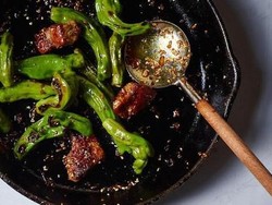 Wanita Tua Ini Meninggal Usai Masak Sajian Spesial Untuk Anaknya di Hari Ibu