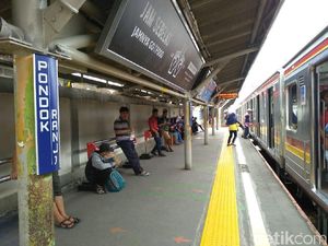 KRL Anjlok di Palmerah, Kereta Lain Tertahan 30 Menit