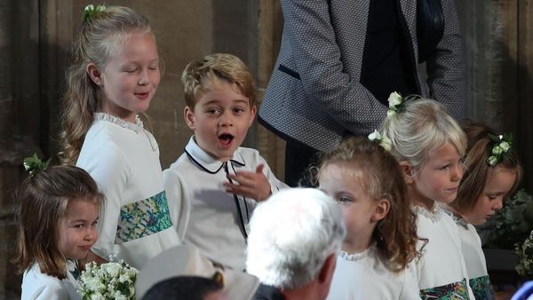 Tampang Jahil Pangeran George dan Charlotte di Nikahan Putri Eugenie