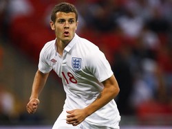 Debut Jack Wilshere bersama timnas Inggris terjadi pada 11 Agustus 2010 di laga persahabatan melawan Hongaria. Usia Wilshere saat itu 18 tahun 222 hari. Foto: Richard Heathcote/Getty Images