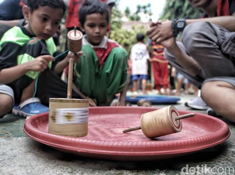 Lagu 'Cublak-cublak Suweng', Ajarkan Anak Permainan Tradisional