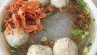 Awali Hari Sabtu dengan Sarapan Mie Bakso Ikan yang Gurih Hangat