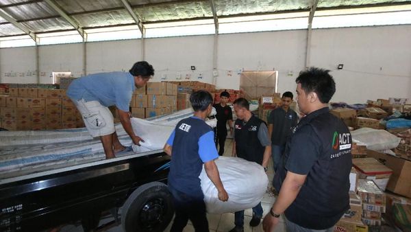Bantuan untuk Palu dan Donggala Terus Mengalir