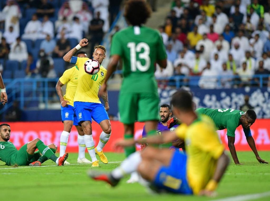 Hasil Arab Saudi vs Brasil: Selecao Menang 2-0 Hasil Arab Saudi vs Brasil: Selecao Menang 2-0