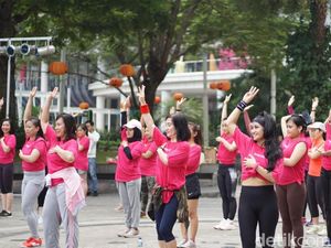 Serba Pink di Central Park, Zumba Bareng Sambil Kampanye Kanker Payudara