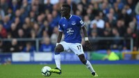 Idrissa Gueye pemain dengan tekel tertinggi. Dia mencatatkan 5,3 tekel per pertandingan. (Foto: Stu Forster/Getty Images)