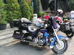 Pasukan Jas Putih Berkuda Besi