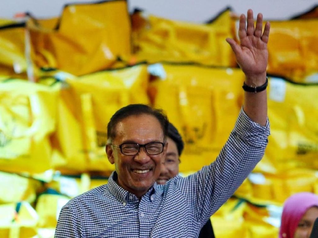 Menang Pemilu Sela Malaysia, Anwar Ibrahim Selangkah Lagi Jadi PM Menang Pemilu Sela Malaysia, Anwar Ibrahim Selangkah Lagi Jadi PM