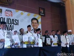 Disaksikan Pimpinan KPK, Caleg PKS Teken Pakta Integritas