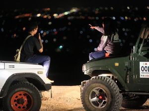 Baru! Melihat Keindahan Kota Yogya dari Watu Tapak Camp Hill