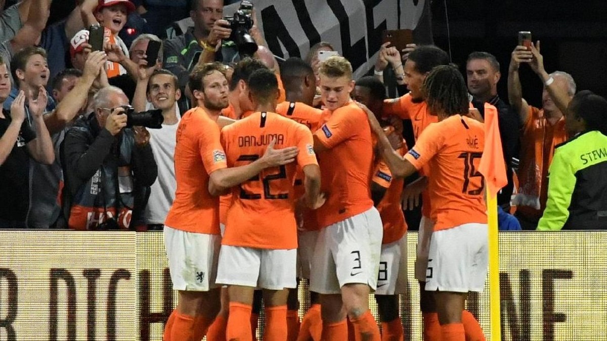 Timnas Belanda menghajar Jerman 3-0 (REUTERS/Piroschka Van de Wouw)