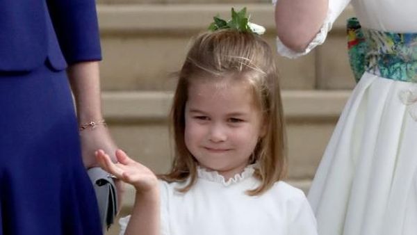 Manisnya Putri Charlotte yang Selalu Melambaikan Tangan ke Fotografer