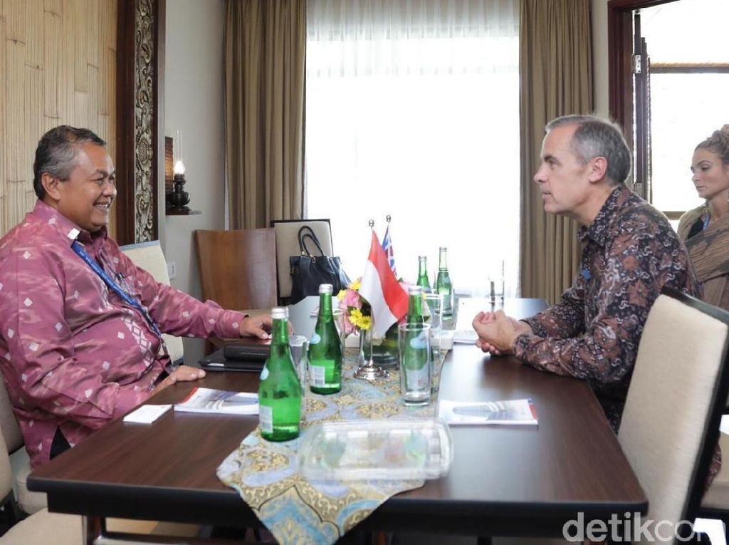Gubernur BI dan Gubernur Bank Sentral Inggris Ngobrol Sistem Pembayaran Gubernur BI dan Gubernur Bank Sentral Inggris Ngobrol Sistem Pembayaran