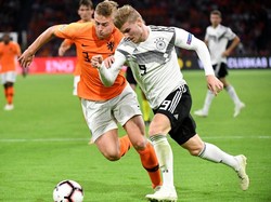 Tim asuhan Joachim Loew itu tampil dominan di sepanjang pertandingan. ESPN FC mencatat bahwa penguasaan bola mereka mencapai 60 persen. (Foto: Piroschka Van de Wouw/Reuters)