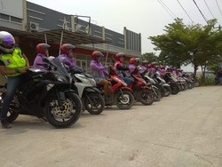 Menhub: Ibu-ibu Kalau Bawa Motor Itu Lebih Hati-hati