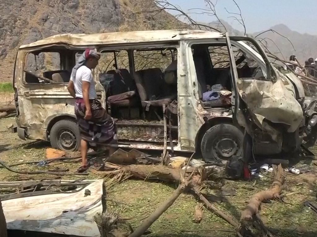 10 Orang Tewas Akibat Serangan Udara Pimpinan Saudi di Yaman 10 Orang Tewas Akibat Serangan Udara Pimpinan Saudi di Yaman