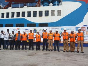 Kapal Kemanusiaan dengan 750 Ton Bantuan Siap Berlayar ke Sulteng