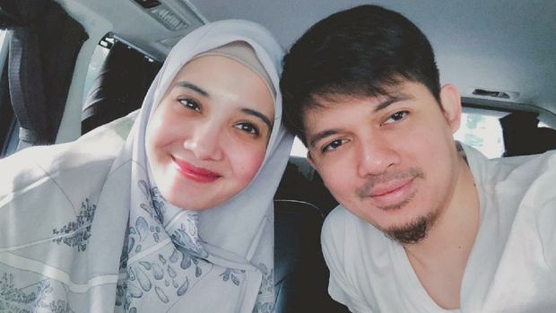 Irwansyah dan Zaskia Sungkar/