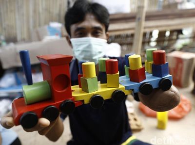 Melihat Kaum Difabel Berkarya